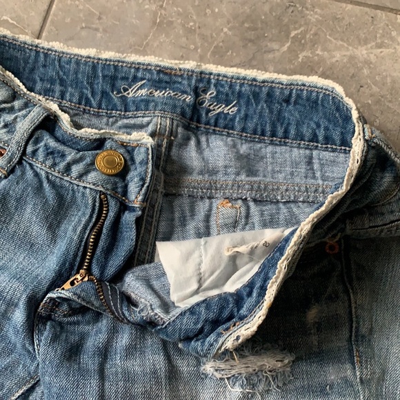 2/20$🔥AMERICAN EAGLE JEAN SHORTS - Picture 3 of 3
